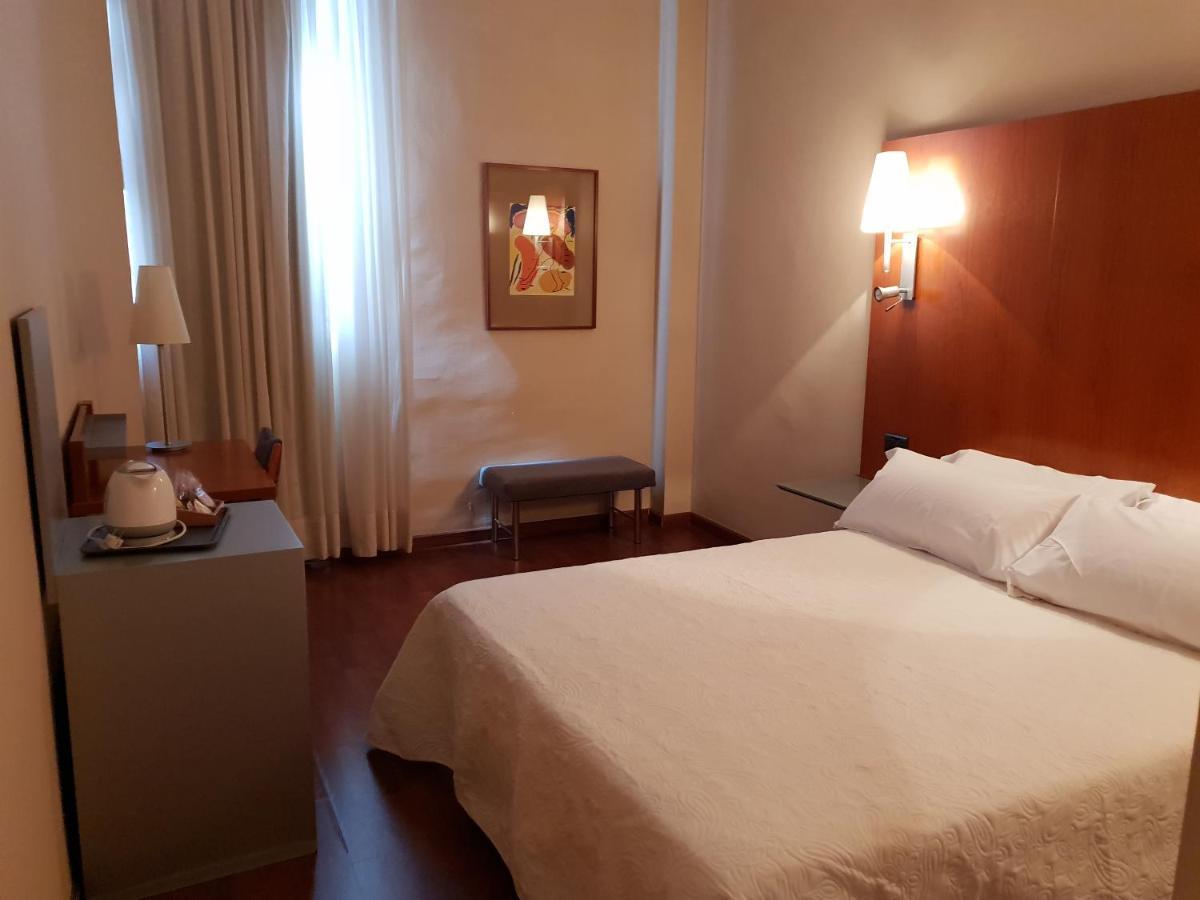 Sant Bonifaci Petrer Hotel Елда Екстериор снимка